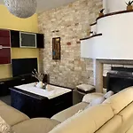 Maison Eclat